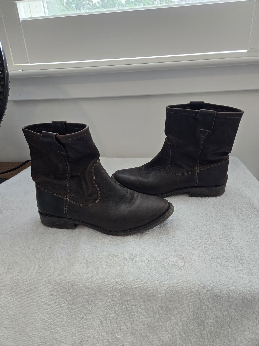 Zigi Leather Ankle Boots US 7.5